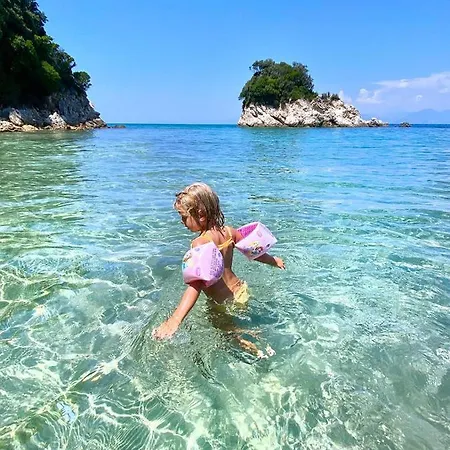 Villa Olivia On Sea