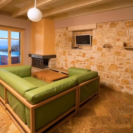 Villa Olivia On Sea Ypsilas